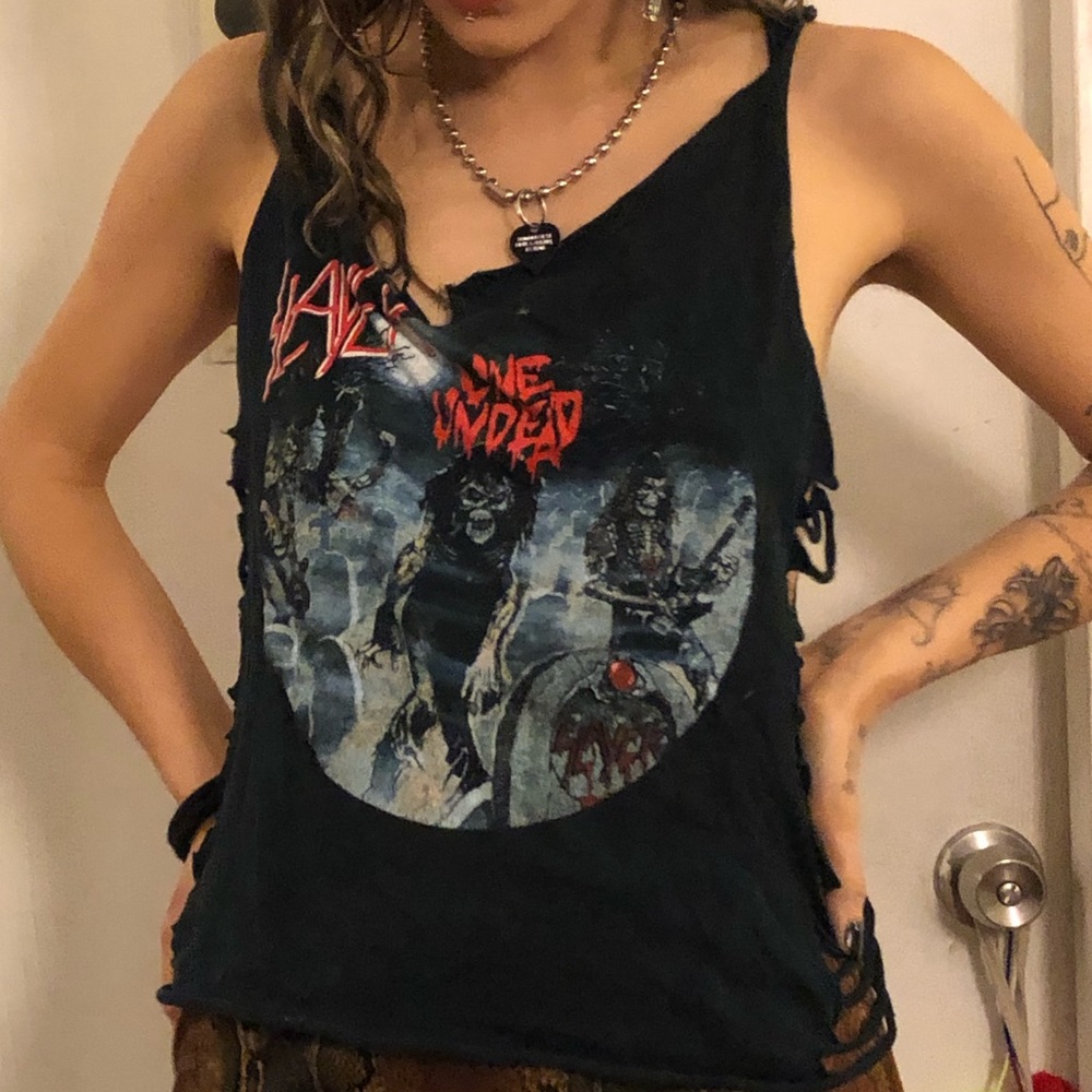 SLAYER slashed and destroyed metal band tee 😈😈😈